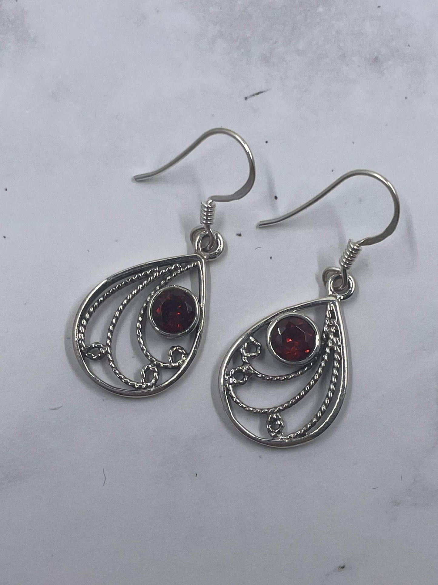 Vintage Garnet 925 Silver Earrings